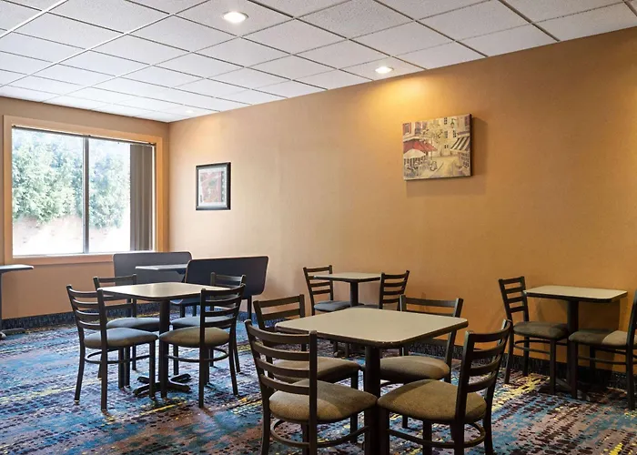 Baymont By Wyndham Indianapolis East