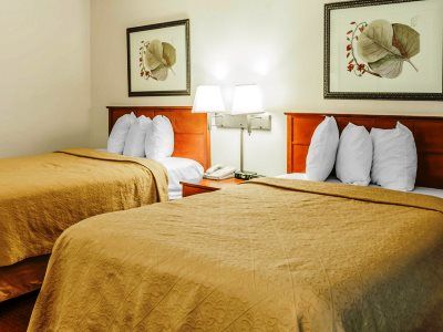 Baymont By Wyndham East